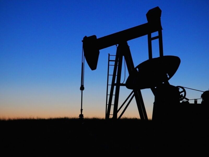 Bezprecedentný stav na trhu s ropou