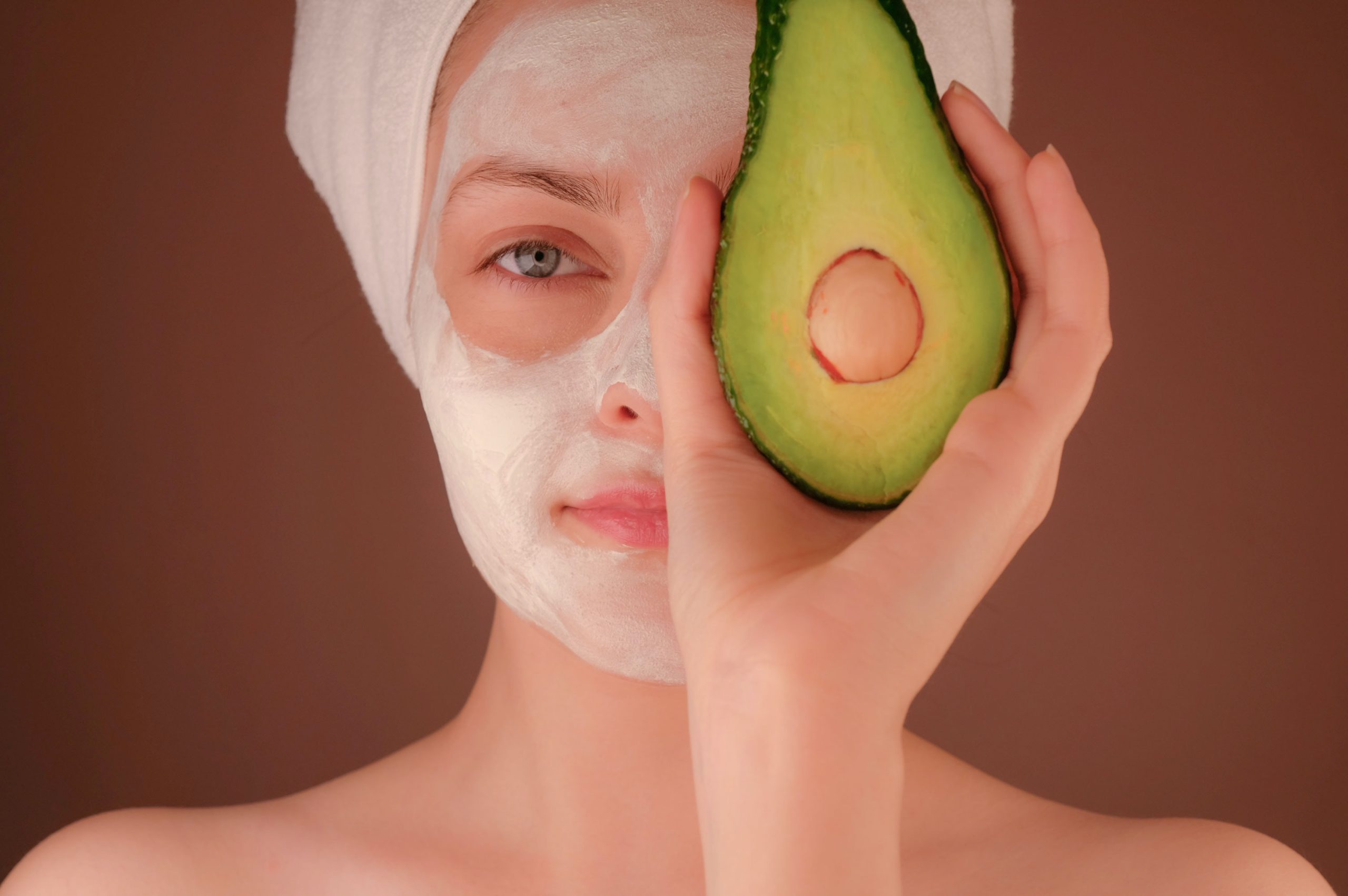 How to care for the skin not only at the face mask time