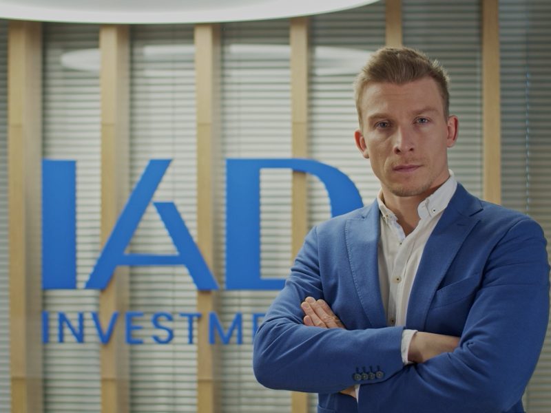 IAD Talks s Jurajom Bačom – Investujte do seba