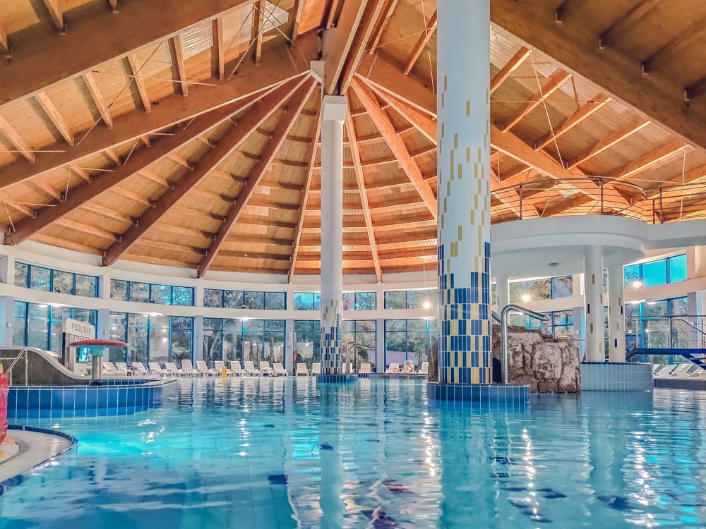 Wellness hotel Patince - bazénový svet