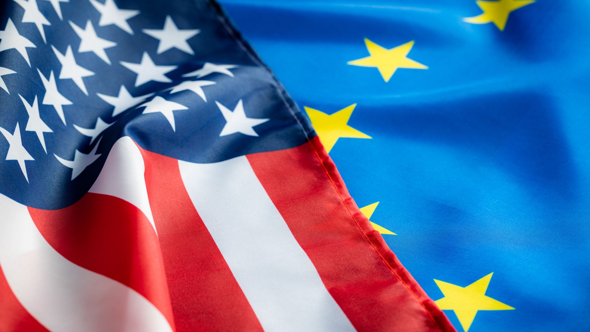 vlajka-usa-a-vlajka-eu